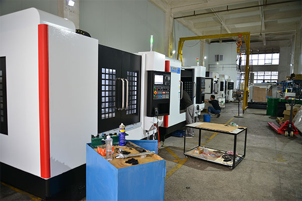 CNC模具雕銑機(jī) CNC模具雕銑機(jī)